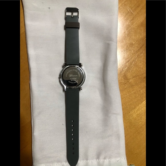 Britto Watch - Picture 2 of 3